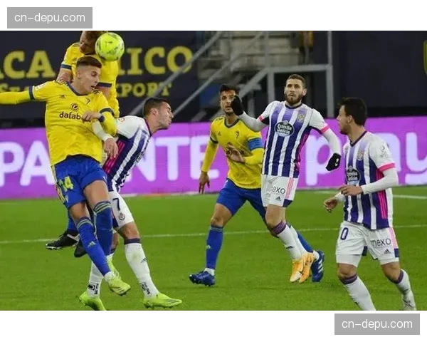 西甲官方App集成全新实时数据板块,提供赛前深度阵容预测