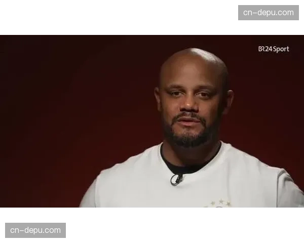 孔帕尼的冷静与激情：从更衣室讲话到看台庆祝